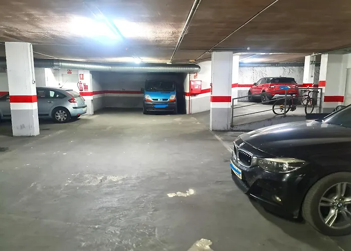 Ave Huelin 3rooms - Con Parking Y A/c