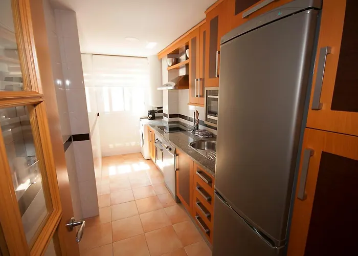 Ave Huelin 3rooms - Con Parking Y A/c