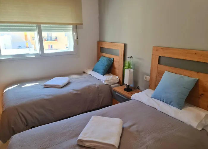 Ave Huelin 3rooms - Con Parking Y A/c